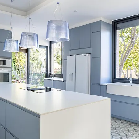 וילה Luxurious With Heated Pool 6br-12p - *