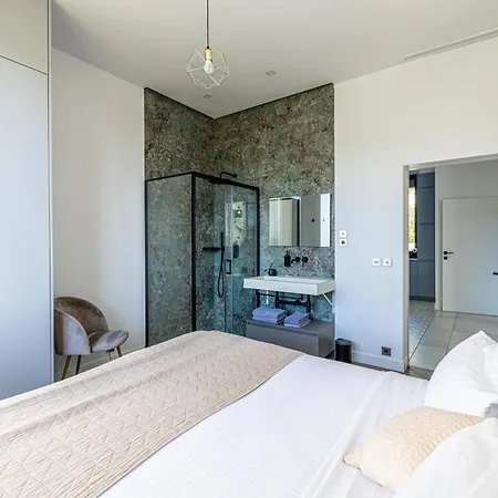 וילה Luxurious With Heated Pool 6br-12p -